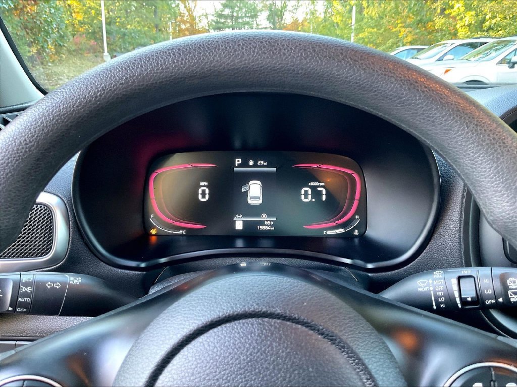 Used 2023 Kia Soul LX FWD image 24