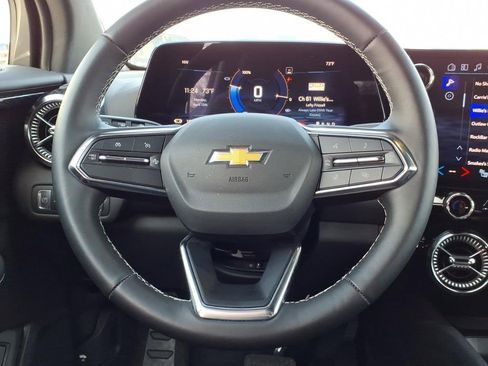 Used 2024 Chevrolet Blazer EV LT AWD/4WD image 27