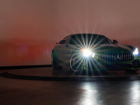 Used 2018 Mercedes-Benz AMG GT R image 28