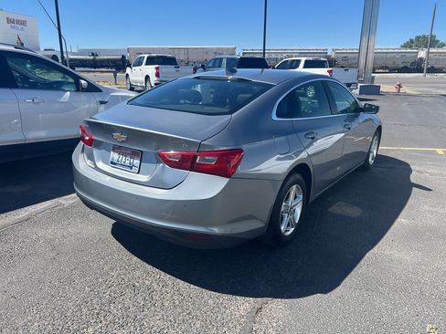 Used 2024 Chevrolet Malibu LT FWD image 4