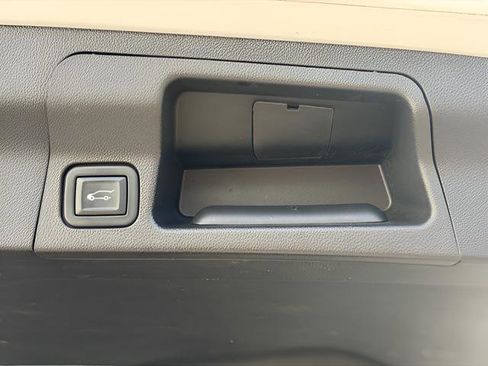 Used 2022 GMC Acadia Denali w/ Denali Ultimate Package image 31