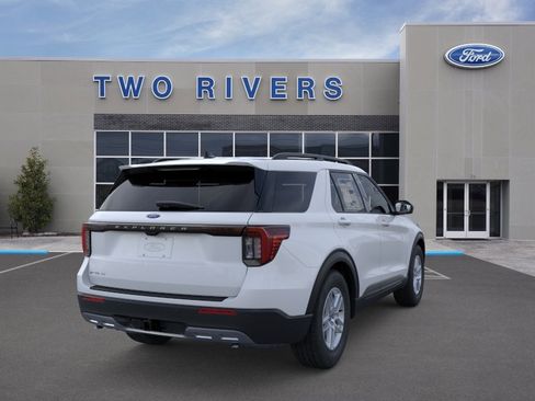 New 2026 Ford Explorer Active RWD image 8