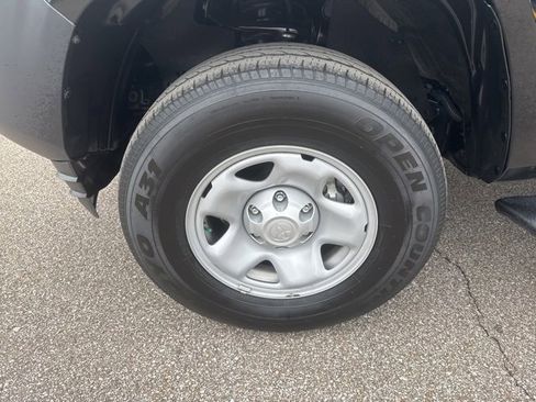 Used 2023 Toyota Tacoma SR image 11
