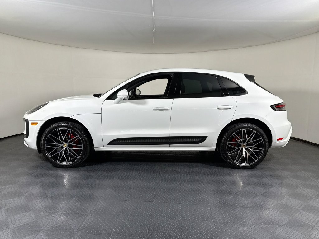 Certified 2026 Porsche Macan S AWD/4WD image 2