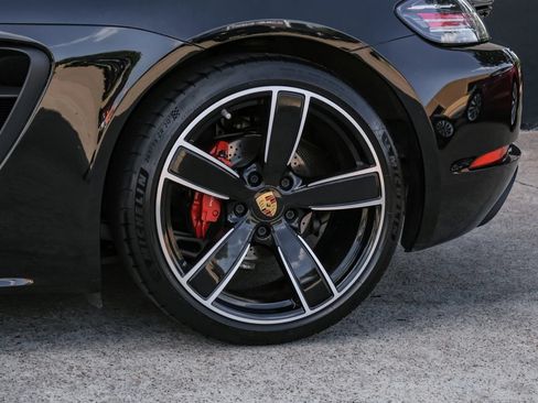 Used 2019 Porsche 718 Cayman S RWD image 43