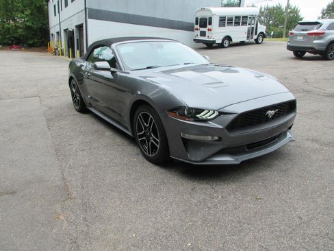 Used 2021 Ford Mustang Premium RWD image 7
