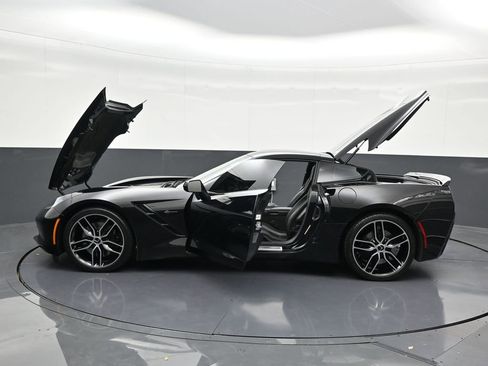 Used 2019 Chevrolet Corvette Stingray Coupe image 34