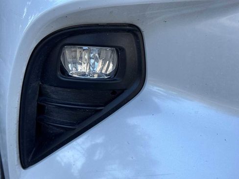 Used 2024 Toyota Highlander LE image 10