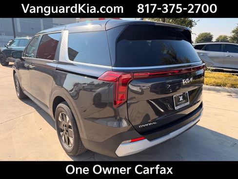 Certified 2026 Kia Carnival LXS FWD image 2