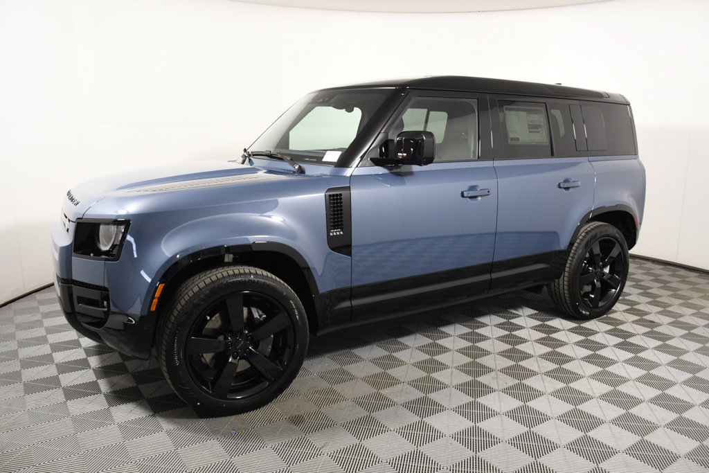New 2026 Land Rover Defender 110 X-Dynamic SE AWD/4WD image 2