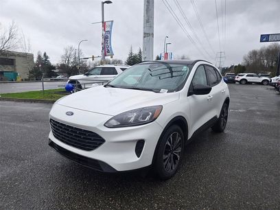 Used 2022 Ford Escape SE w/ SE Sport Appearance Package