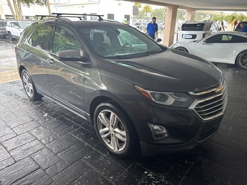 Used 2020 Chevrolet Equinox Premier FWD image 4