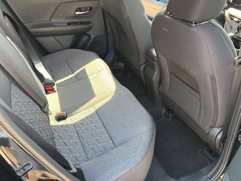 Used 2025 Nissan Kicks SV FWD image 14