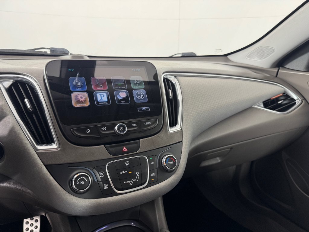 Used 2016 Chevrolet Malibu LT FWD image 14
