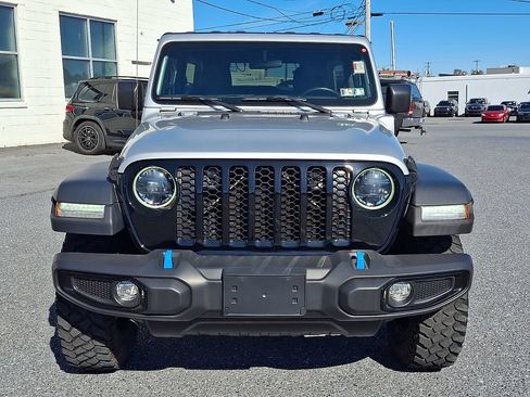 Used 2023 Jeep Wrangler Unlimited w/ Cold Weather Group AWD/4WD image 2