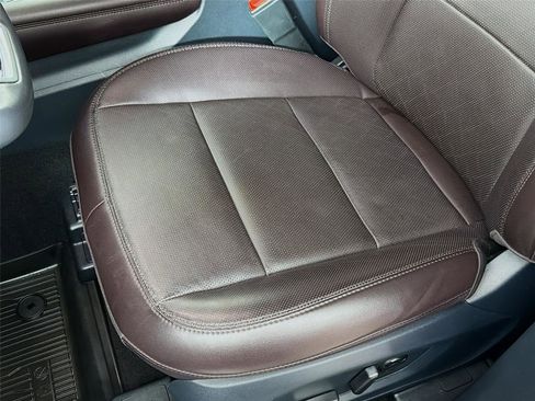 Used 2025 Ford Explorer Platinum image 20