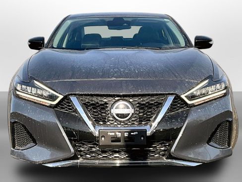 Used 2023 Nissan Maxima SV w/ Floor Mat Group FWD image 3