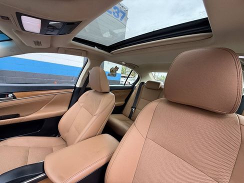 Used 2013 Lexus GS 450h RWD image 13