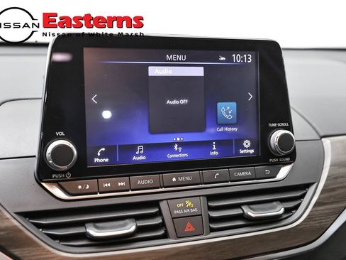 Used 2025 Nissan Altima 2.5 SV FWD image 18