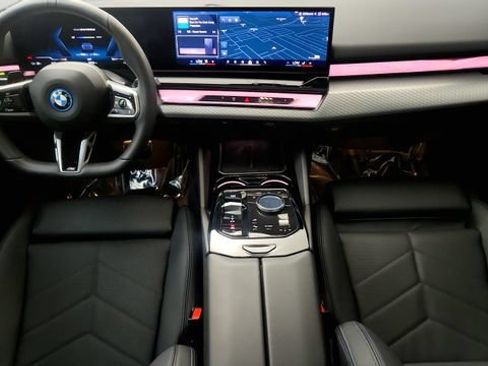 Used 2026 BMW i5 eDrive40 w/ M Sport Package AWD/4WD image 53