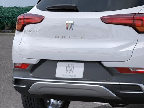 New 2026 Buick Encore GX Preferred AWD/4WD image 38