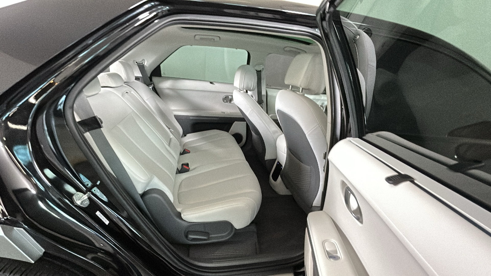 Certified 2023 Hyundai Ioniq 5 Limited AWD/4WD image 37