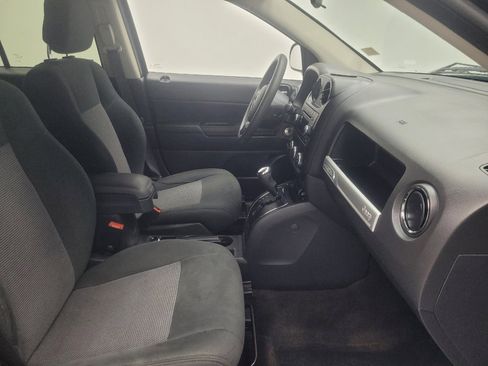 Used 2015 Jeep Compass Sport AWD/4WD image 21