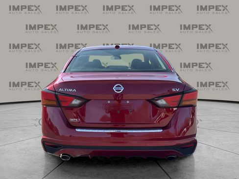 Used 2021 Nissan Altima 2.5 SV w/ SV Premium Package image 4