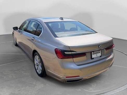Used 2022 BMW 740i RWD image 3