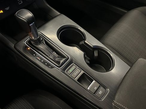 Used 2022 Honda Civic EX image 13