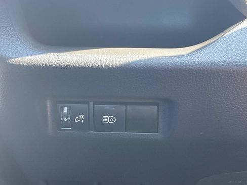 Used 2023 Toyota RAV4 LE FWD image 20