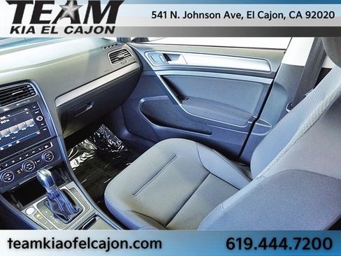 Used 2019 Volkswagen e-Golf SE w/ Driver Assistance Package image 21