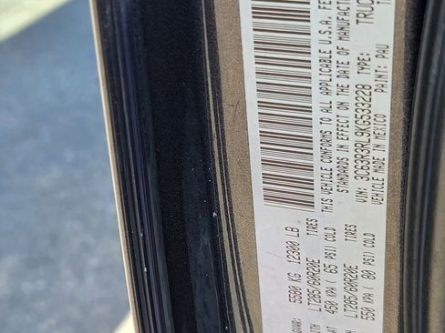 Used 2019 RAM 3500 Limited image 24