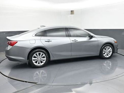 Used 2024 Chevrolet Malibu LT FWD image 3