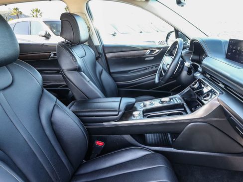 Used 2024 Genesis GV80 3.5T image 18