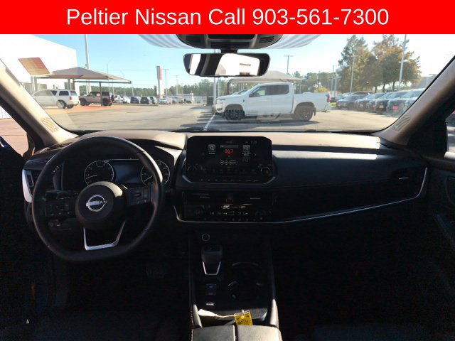 Used 2023 Nissan Rogue SL w/ SL Premium Package FWD image 13