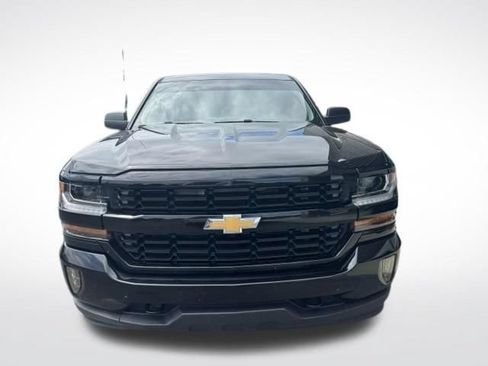 Used 2017 Chevrolet Silverado 1500 Custom w/ Custom Convenience Package RWD image 7
