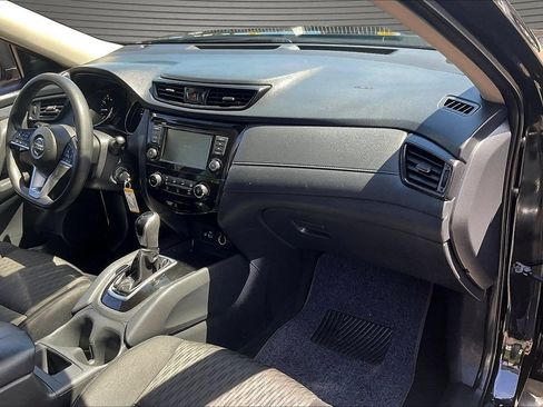 Used 2020 Nissan Rogue S FWD image 26