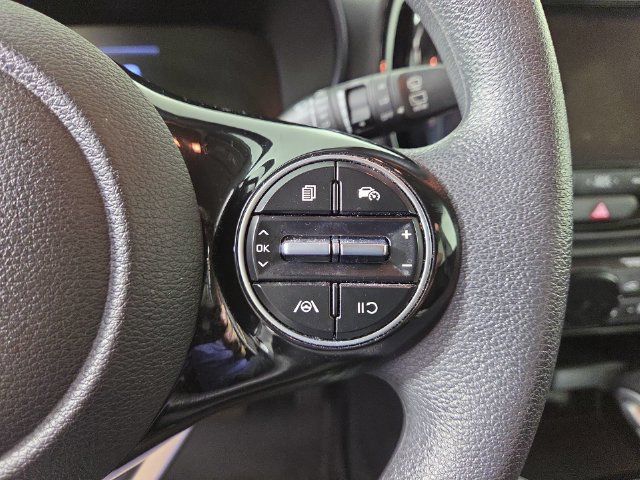 Certified 2023 Kia Soul S FWD image 22
