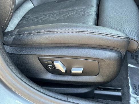 Used 2021 BMW 530i w/ Premium Package RWD image 39