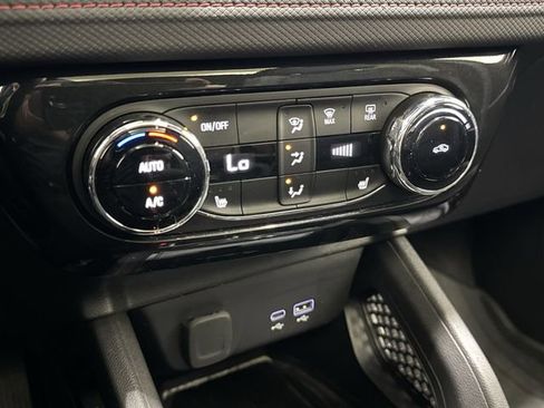 Used 2025 Chevrolet TrailBlazer RS w/ Convenience Package FWD image 20