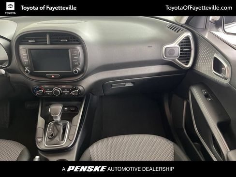 Used 2025 Kia Soul LX FWD image 13