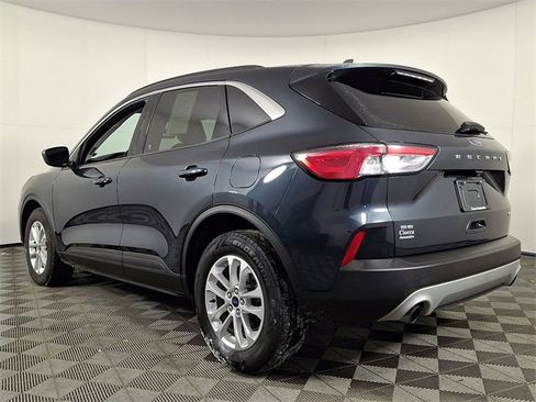 Used 2022 Ford Escape SE w/ Cold Weather Package image 7