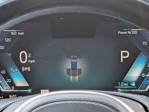 Used 2024 BMW X7 xDrive40i w/ M Sport Package AWD/4WD image 13