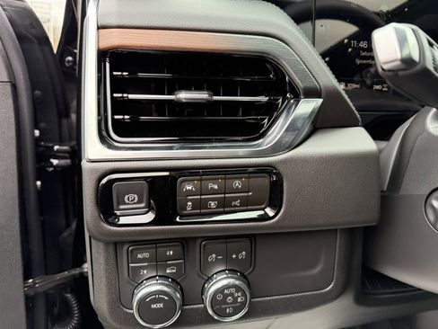 New 2026 GMC Yukon Denali image 18