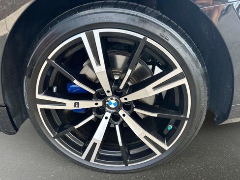 Used 2025 BMW 530i w/ M Sport Package image 10