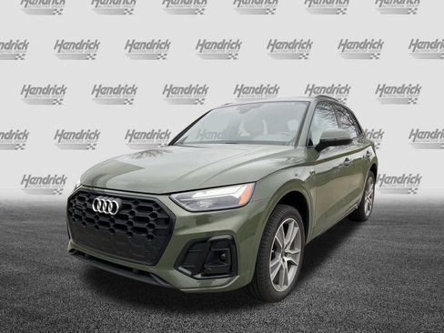 Used 2025 Audi Q5 2.0T Premium w/ Convenience Plus Package image 5