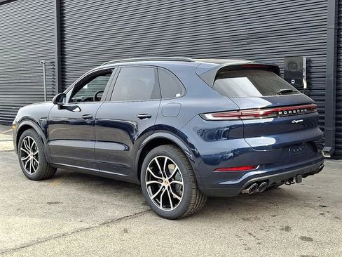 New 2026 Porsche Cayenne E-Hybrid image 3