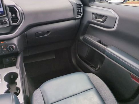 Used 2022 Ford Bronco Sport Outer Banks w/ Tech Package AWD/4WD image 17