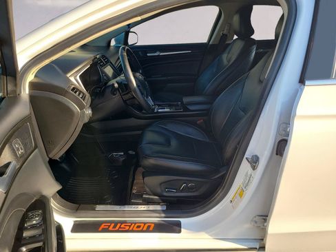 Used 2019 Ford Fusion Titanium AWD/4WD image 11